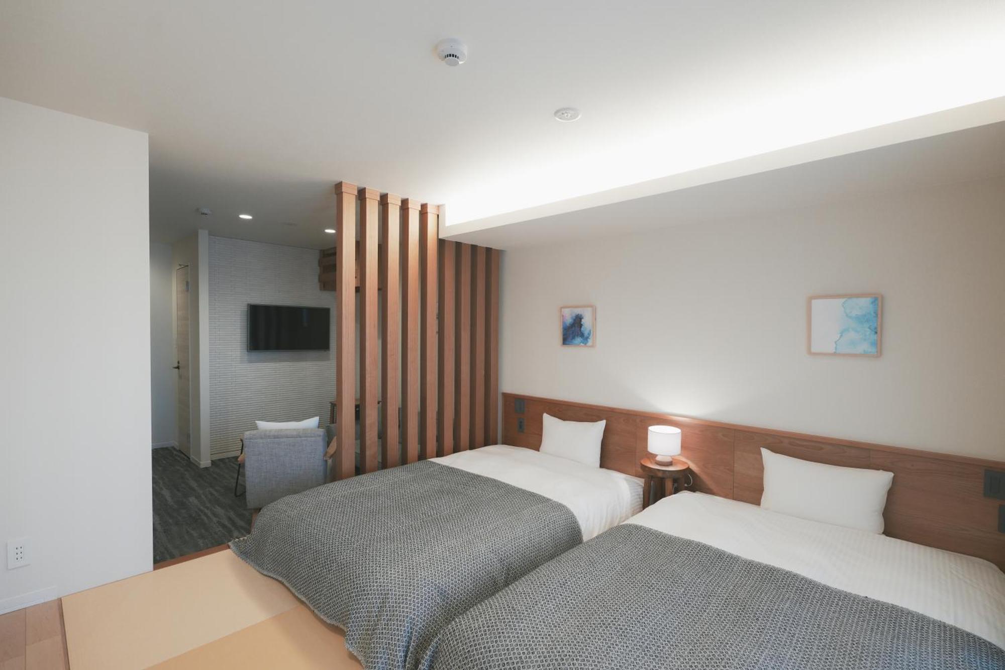 Lazuli Hiroshima Hotel And Lounge Exterior photo